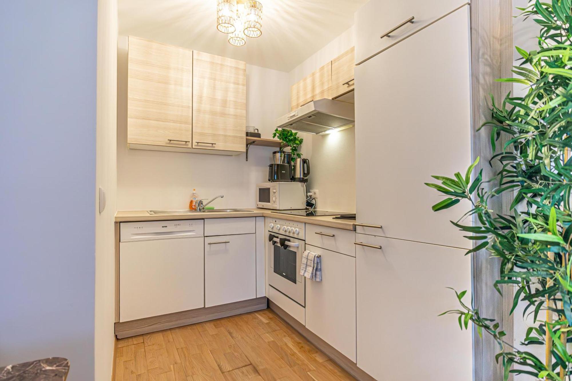Superb Fully Equipped Apartment, 9 Min To City Center Via Metro Wien Eksteriør bilde
